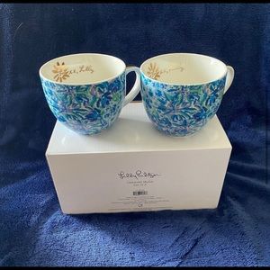 Lilly mugs set of two